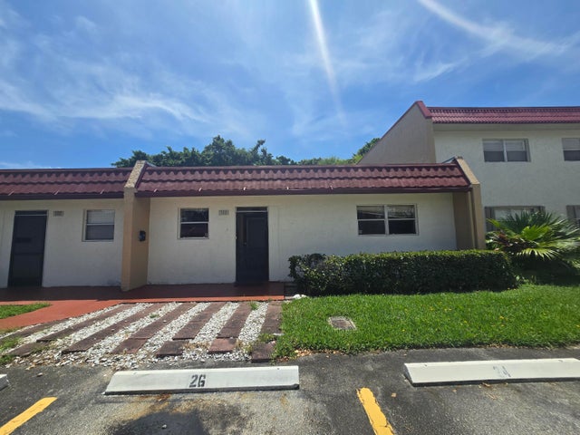 2 of 21 - 102 Lake Anne Drive, West Palm Beach, FL