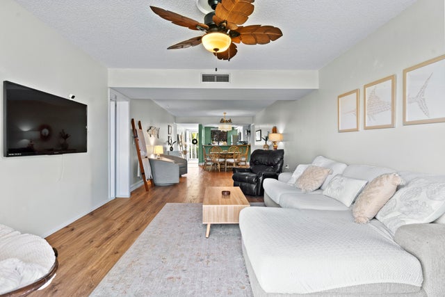 3 of 38 - 6193 Balboa Circle #202, Boca Raton, FL