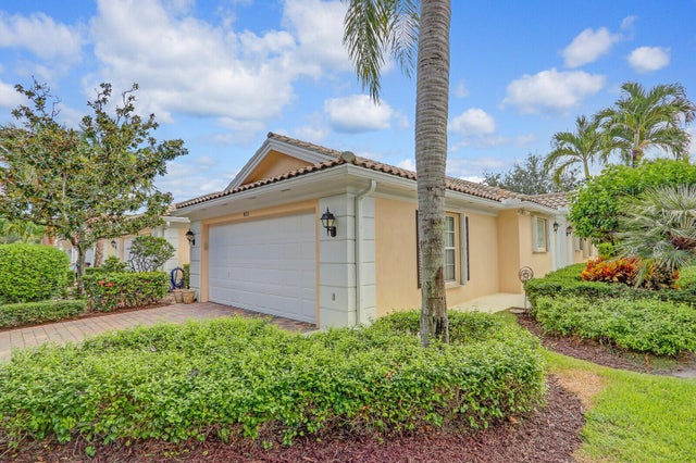1 of 38 - 631 Hudson Bay Drive, Palm Beach Gardens, FL