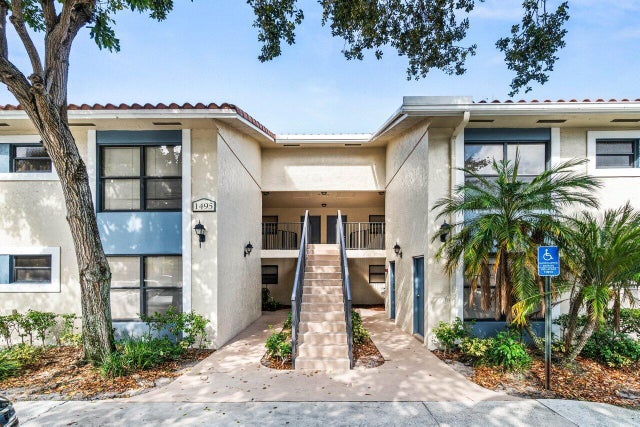 3 of 32 - 1495 Lake Crystal Drive #h, West Palm Beach, FL