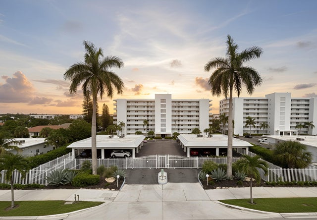3 of 56 - 501 Lake Shore 503 Drive #503, Lake Park, FL