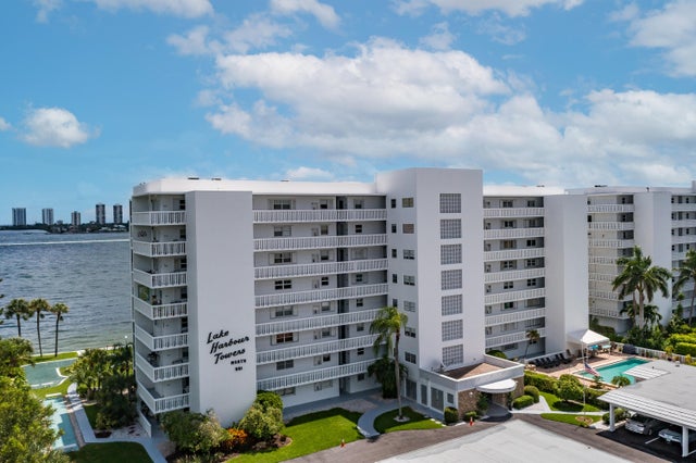 4 of 56 - 501 Lake Shore 503 Drive #503, Lake Park, FL