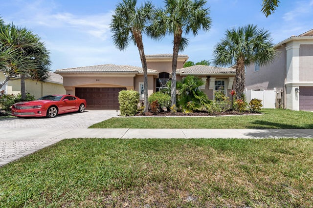 1 of 18 - 2111 2111 Bellcrest Ct, Royal Palm Court, Royal Palm Beach, FL