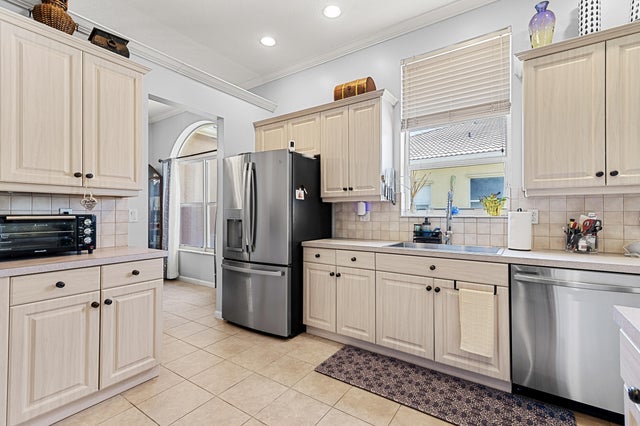 2 of 18 - 2111 2111 Bellcrest Ct, Royal Palm Court, Royal Palm Beach, FL