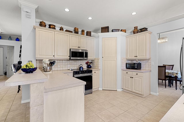 3 of 18 - 2111 2111 Bellcrest Ct, Royal Palm Court, Royal Palm Beach, FL