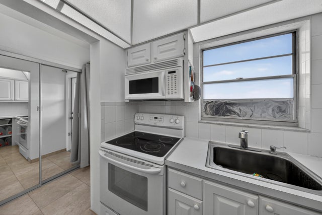 2 of 63 - 251 S Golf Boulevard #287, Pompano Beach, FL