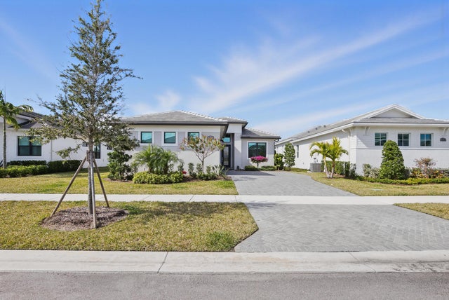 1 of 33 - 9162 Sw Arco Way, Port Saint Lucie, FL