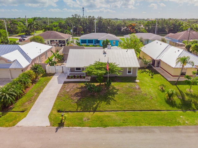 3709 Sw Haines Street, Port Saint Lucie