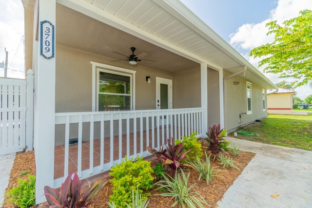 3 of 51 - 3709 Sw Haines Street, Port Saint Lucie, FL