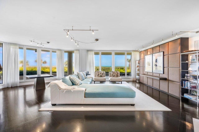 1 of 44 - 3001 Se Island Point Lane #12, Stuart, FL