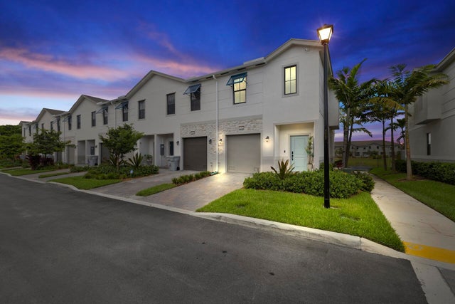 1 of 33 - 353 Nw 8th Court, Pompano Beach, FL