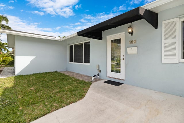 3 of 34 - 912 Se 8th Court, Deerfield Beach, FL