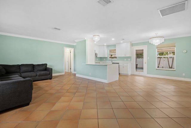5 of 34 - 912 Se 8th Court, Deerfield Beach, FL