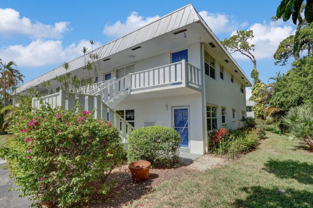 1 of 37 - 2929 Se Ocean Boulevard #e1, Stuart, FL