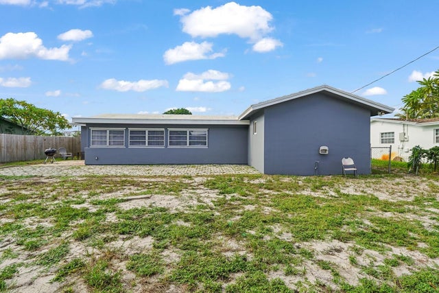 3 of 20 - 257 Sw 5th Street, Boca Raton, FL