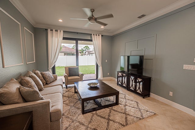 3 of 28 - 252 Se Via Visconti, Port Saint Lucie, FL