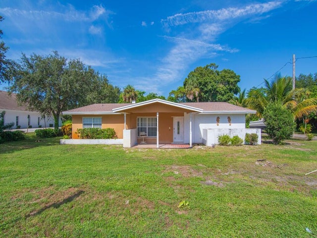 1 of 35 - 4585 30th Ave Avenue, Vero Beach, FL