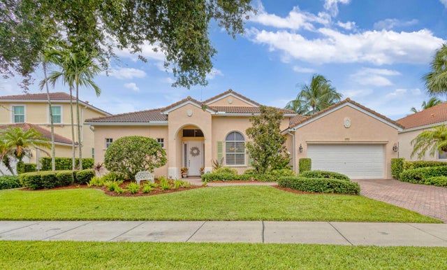 1 of 60 - 109 Magnolia Way, Tequesta, FL