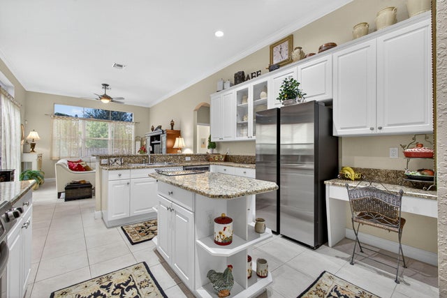4 of 60 - 109 Magnolia Way, Tequesta, FL