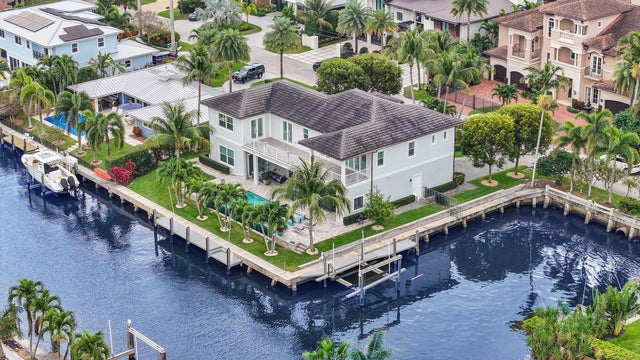 1 of 32 - 917 Tropic Boulevard, Delray Beach, FL