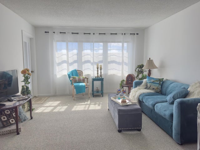 4 of 44 - 1502 S Lakeside Drive #410, Lake Worth Beach, FL