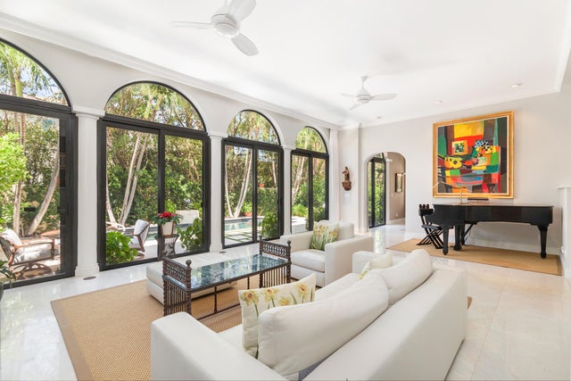 5 of 27 - 255 Everglade Avenue, Palm Beach, FL