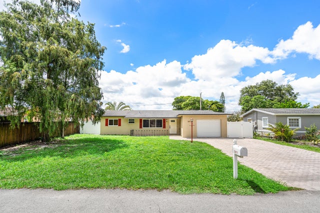 1 of 31 - 5811 Sw 53rd Terrace, Davie, FL