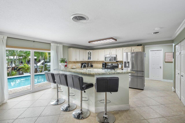 4 of 45 - 401 Se 14th Avenue, Pompano Beach, FL