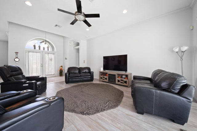 3 of 30 - 350 Sw Alcan Drive, Port Saint Lucie, FL