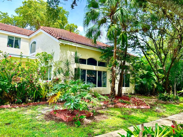 3 of 9 - 11011 Minneapolis Drive, Cooper City, FL