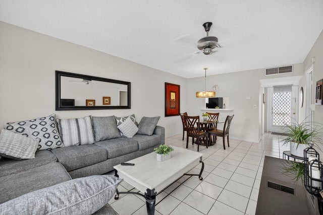 5 of 24 - 4431 Nw 16th Street #h207, Lauderhill, FL