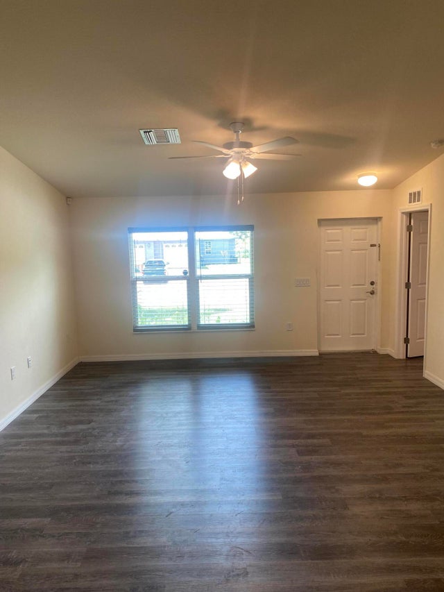 2 of 33 - 2020 Inglewood Circle, Labelle, FL