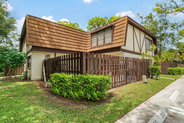 1 of 22 - 134 Weybridge Circle #b, Royal Palm Beach, FL