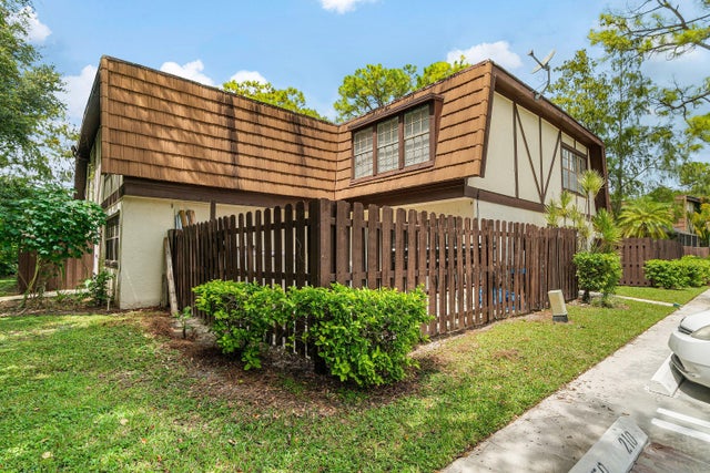2 of 22 - 134 Weybridge Circle #b, Royal Palm Beach, FL