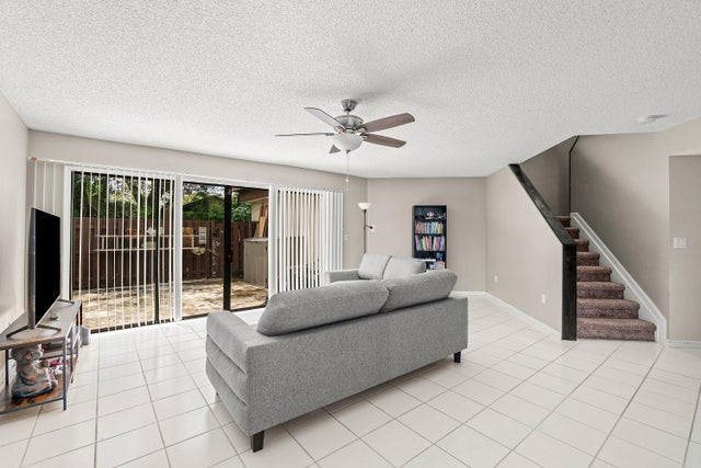 3 of 22 - 134 Weybridge Circle #b, Royal Palm Beach, FL