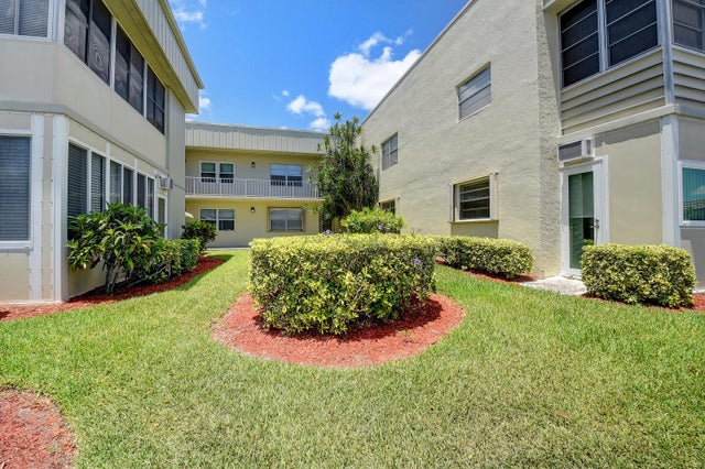 4 of 31 - 318 Monaco G #g, Delray Beach, FL