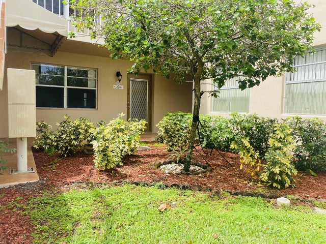 3 of 41 - 826 Normandy R, Delray Beach, FL
