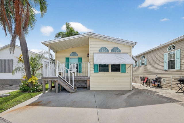 1 of 30 - 566 Nettles Boulevard, Jensen Beach, FL