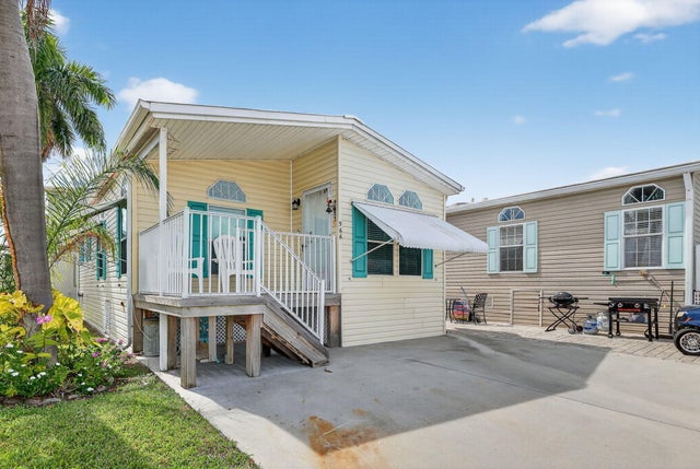 2 of 30 - 566 Nettles Boulevard, Jensen Beach, FL
