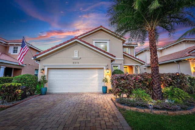 1 of 55 - 5919 Se Crooked Oak Avenue, Hobe Sound, FL