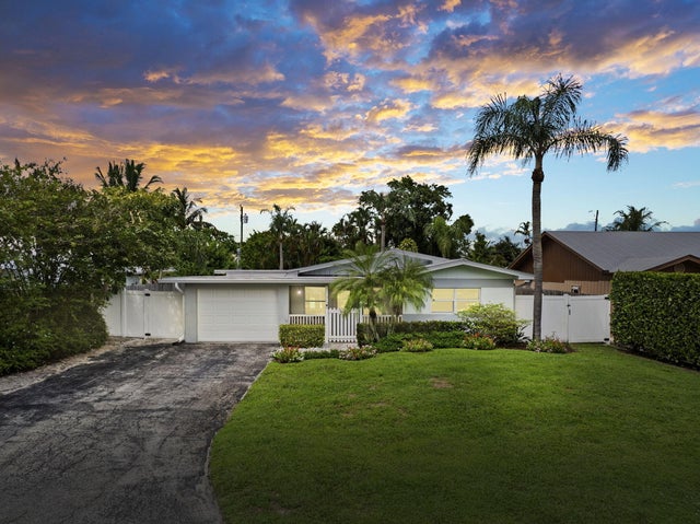 1 of 41 - 985 Sw 29th Terrace, Palm City, FL