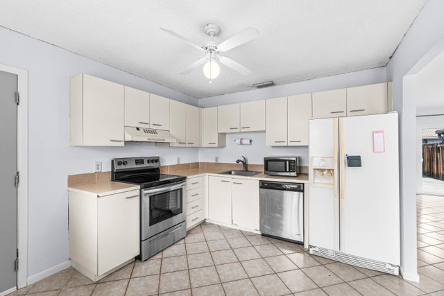 3 of 34 - 9913 Watermill Circle #c, Boynton Beach, FL
