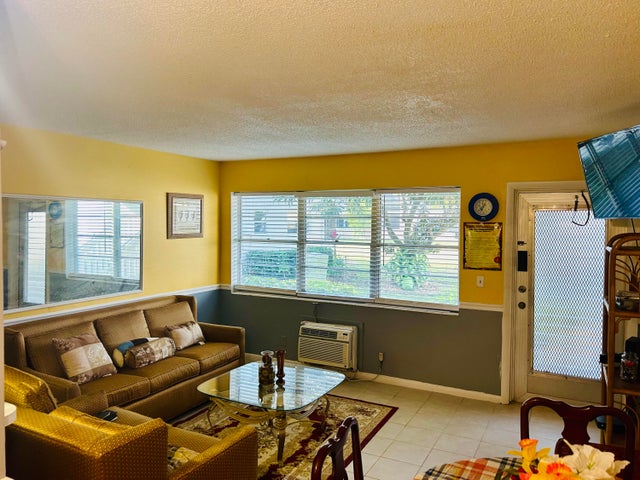 5 of 18 - 137 Bedford F, West Palm Beach, FL
