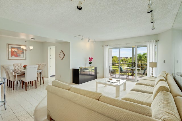 4 of 27 - 3595 Birdie Drive #504, Lake Worth, FL