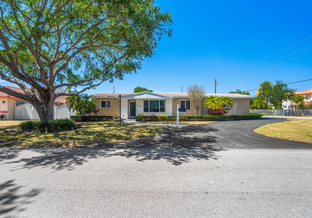1 of 23 - 17400 Sw 92nd Court, Palmetto Bay, FL