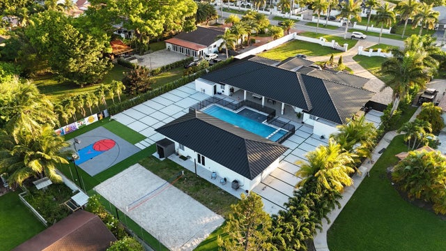 5 of 7 - 365 Nw 132nd Ave, Miami, FL