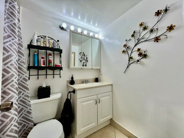 4 of 44 - 180 Tilford I, Deerfield Beach, FL