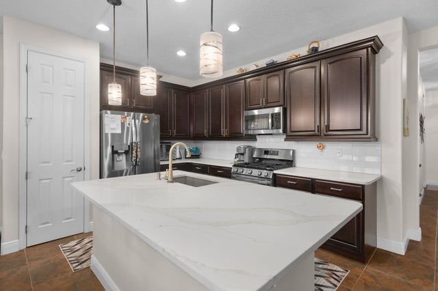4 of 37 - 11708 Sw Mountain Ash Circle, Port Saint Lucie, FL