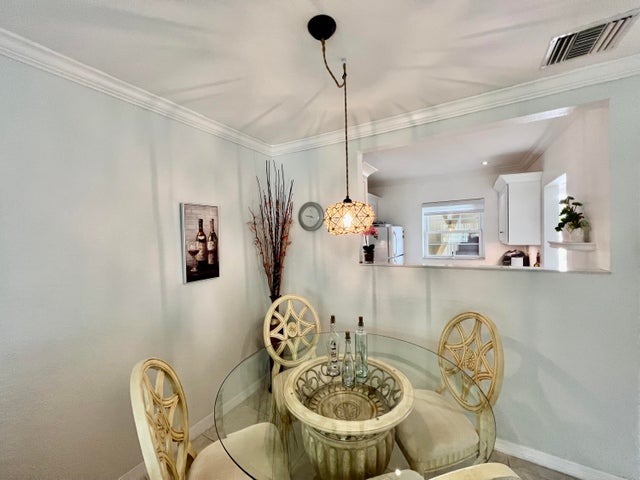 5 of 51 - 5161 W Oakland Park Boulevard #206, Lauderdale Lakes, FL