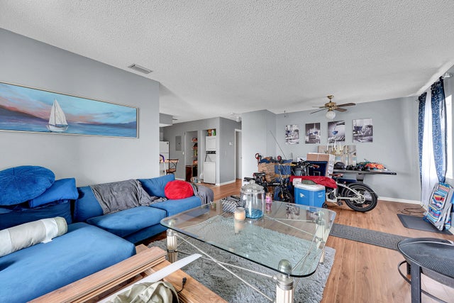 4 of 19 - 217 Se Village Drive #217, Port Saint Lucie, FL